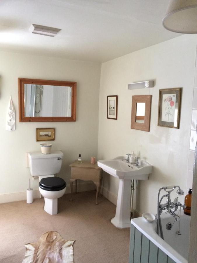 Hound House Bed & Breakfast Yetminster Exterior photo