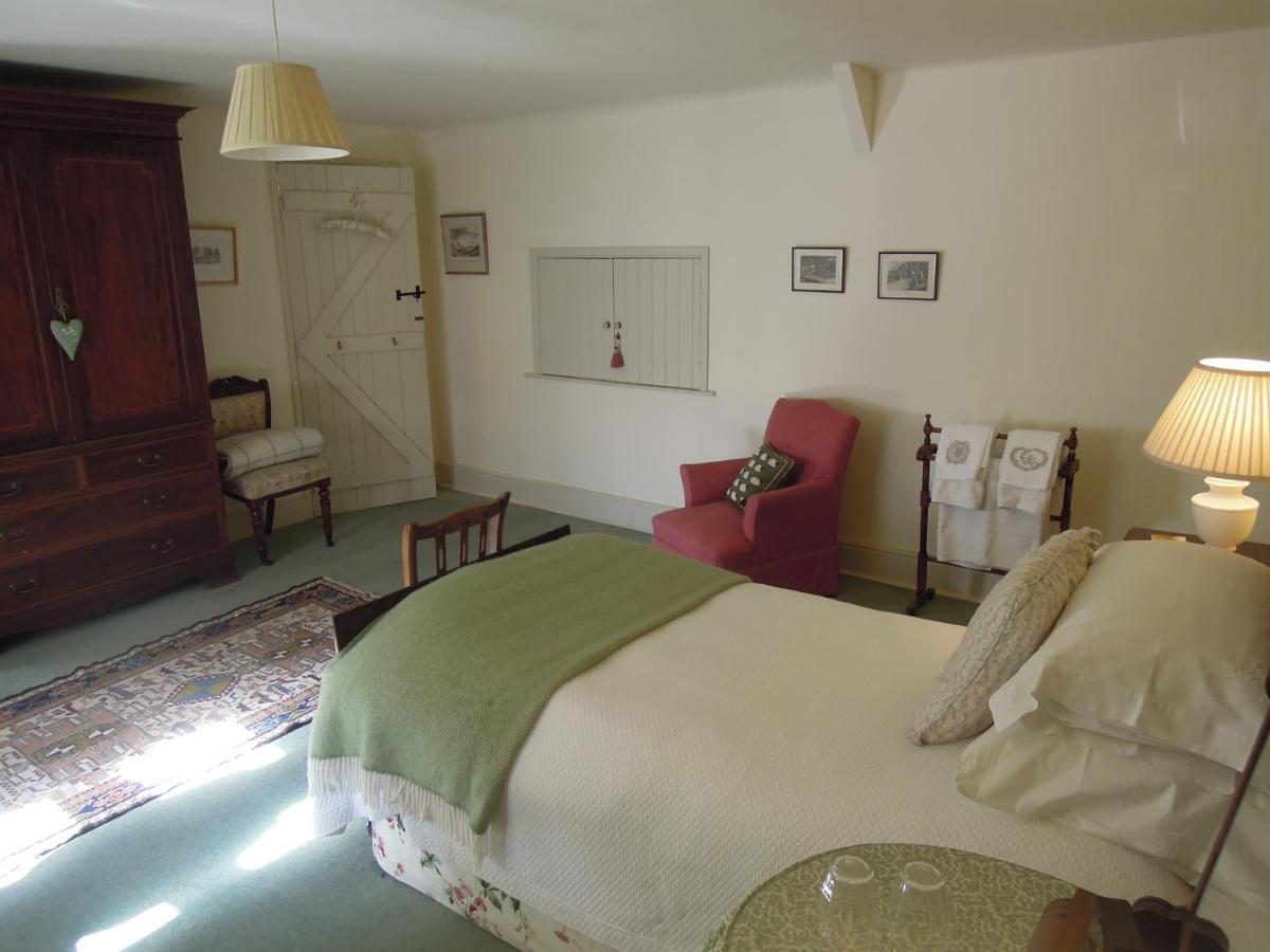 Hound House Bed & Breakfast Yetminster Exterior photo